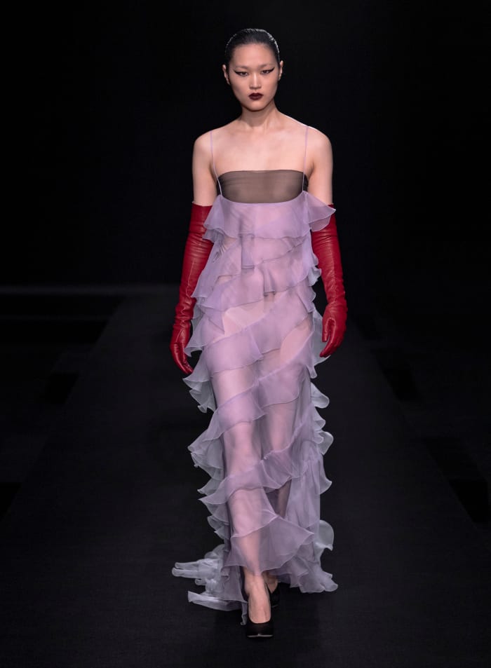 Valentino Haute Couture Spring 2023 (47)