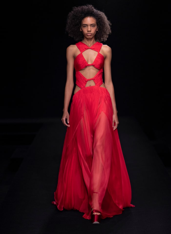 Valentino Haute Couture Spring 2023 (53)