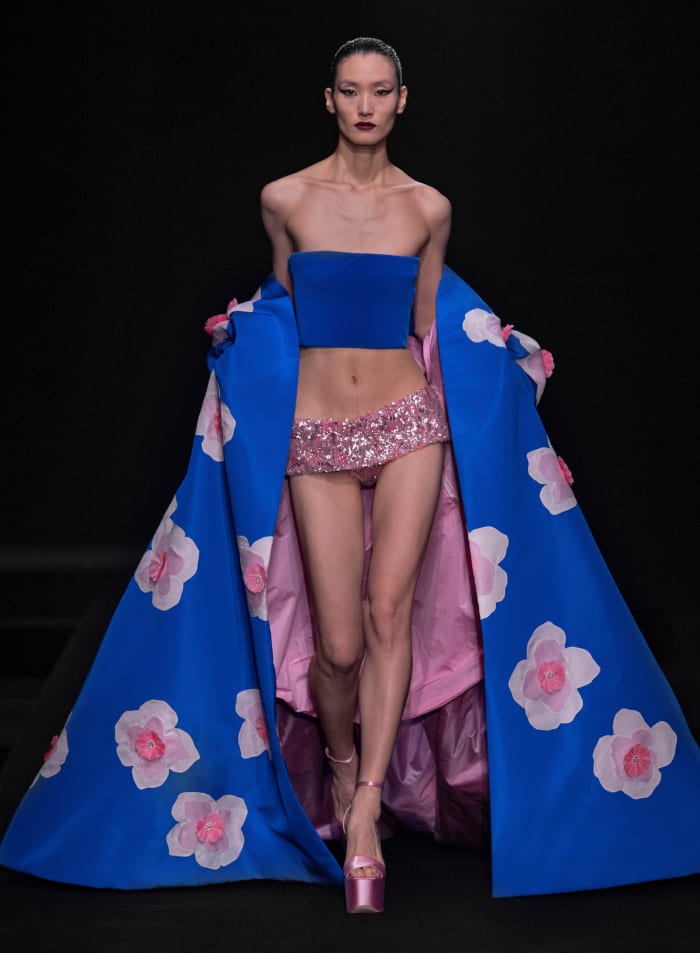 Valentino Haute Couture Spring 2023 (75)