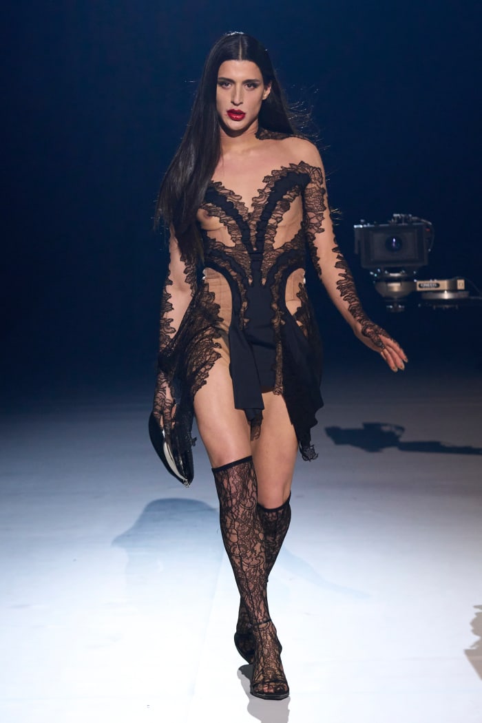 Mugler fall 2023 6