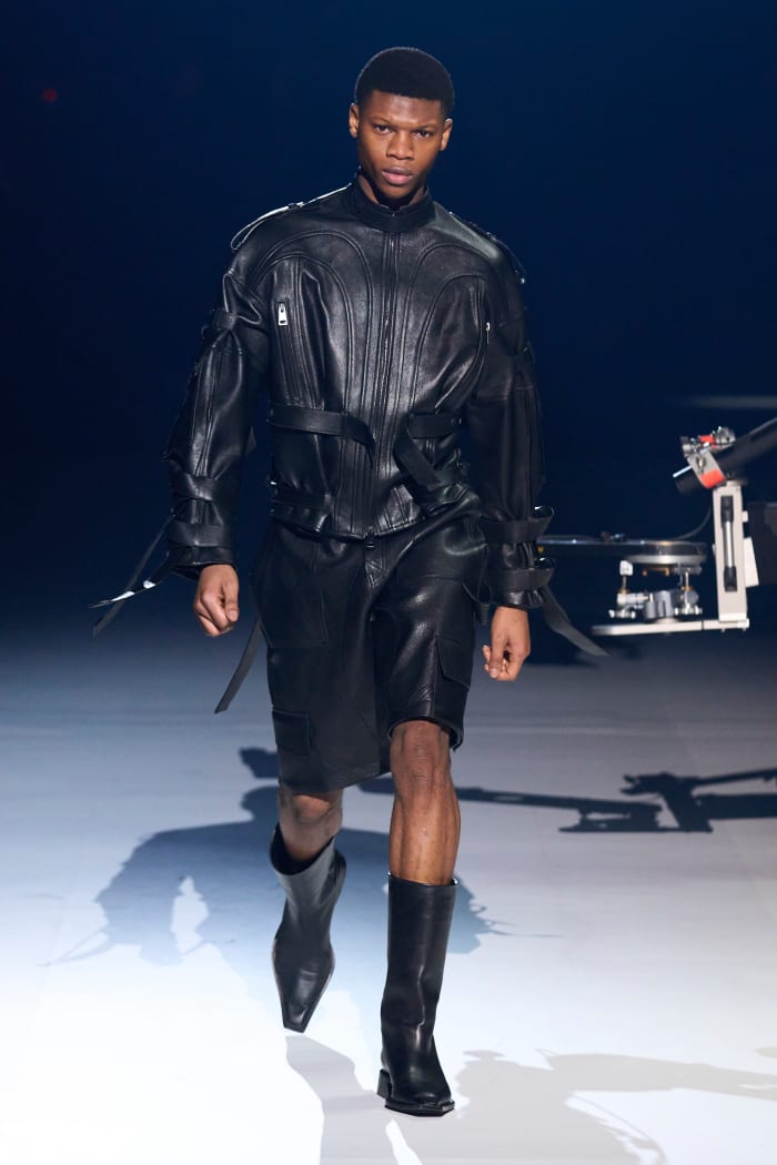 Mugler fall 2023 29