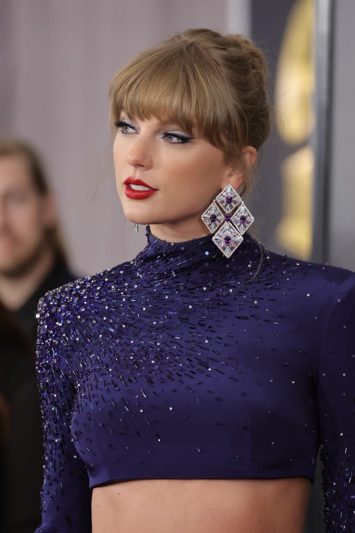 Taylor Swift Wore A Midnights Inspired Look To The 2023 Grammys Fashionista