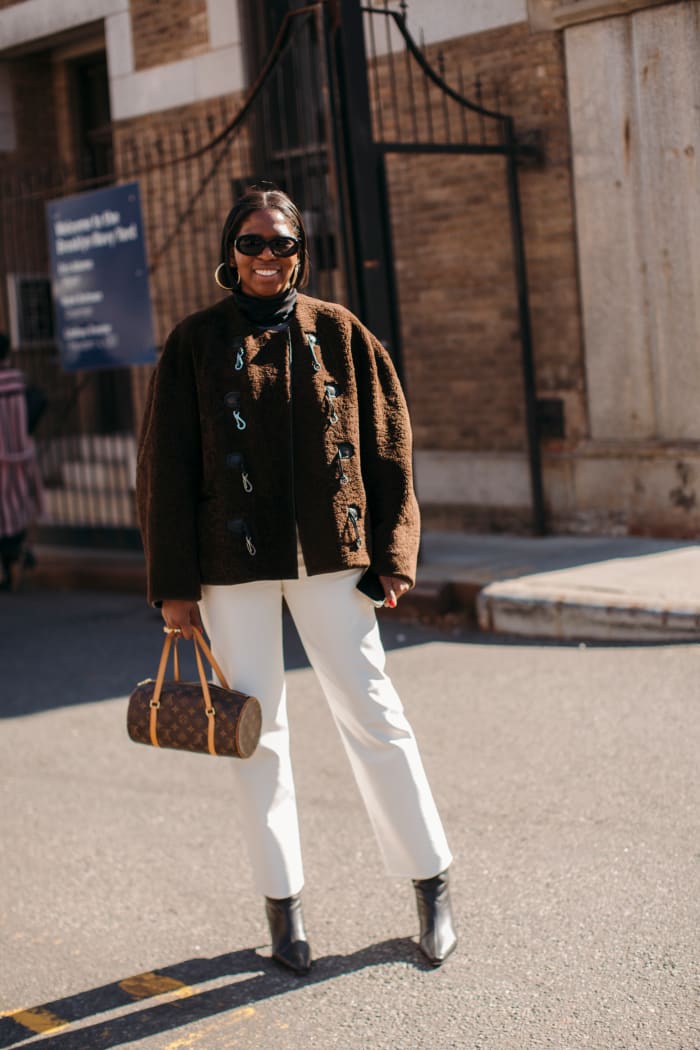 On Day 5 of NYFW, Showgoers Found a Variety of Ways to Style Baggy ...