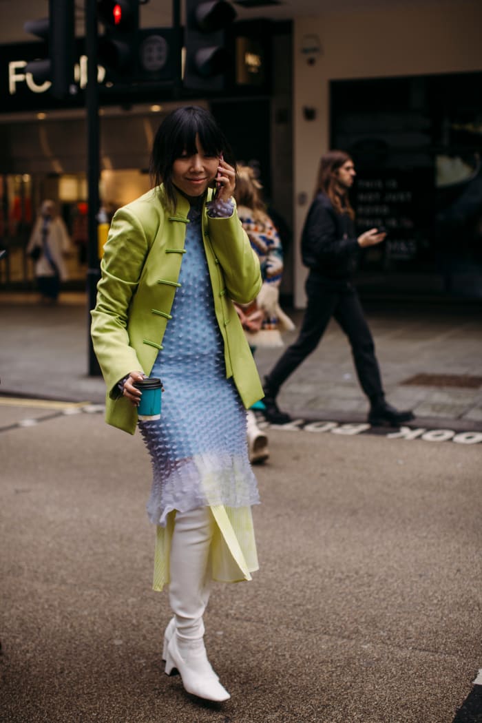 Best Street Style From London Fashion Week Fall 2023 - Fashionista