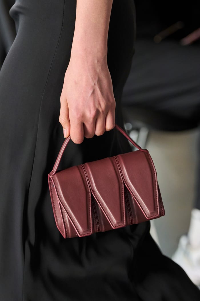 The 18 Best Bags From London Fashion Week Fall 2023 - Fashionista