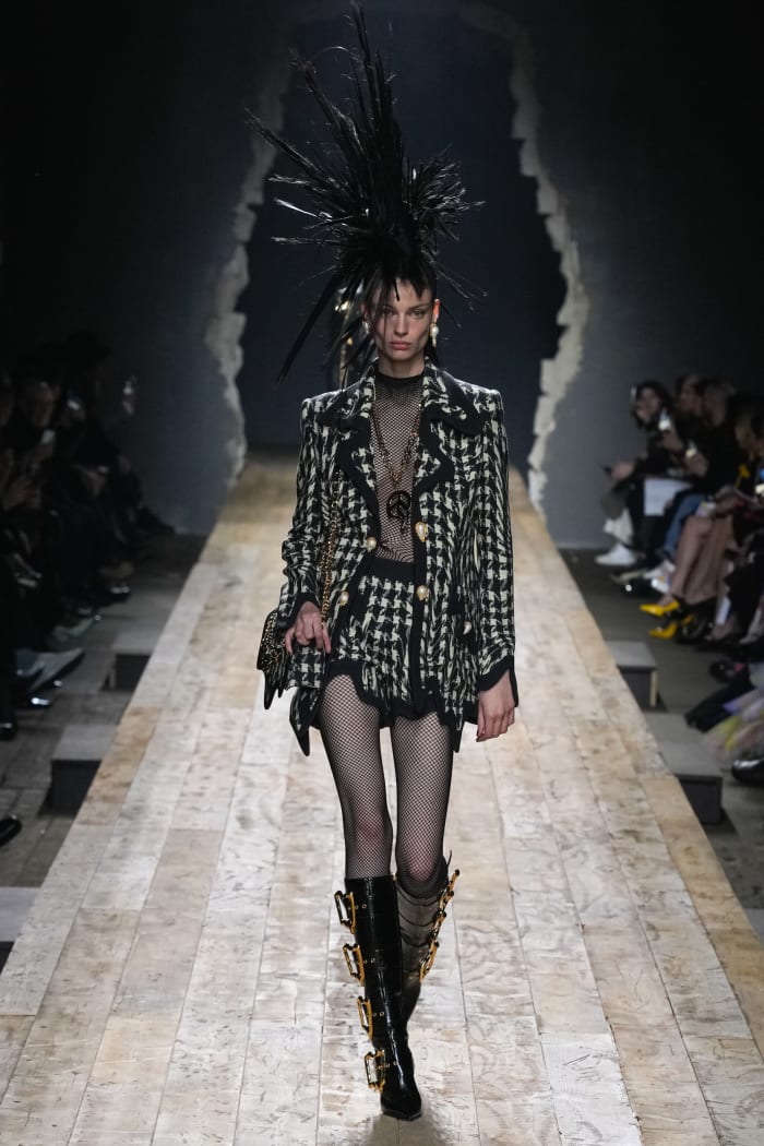 Moschino Fall 2023 by Jeremy Scott - Fashionista