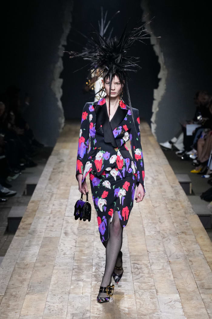 Moschino Fall 2023 by Jeremy Scott - Fashionista