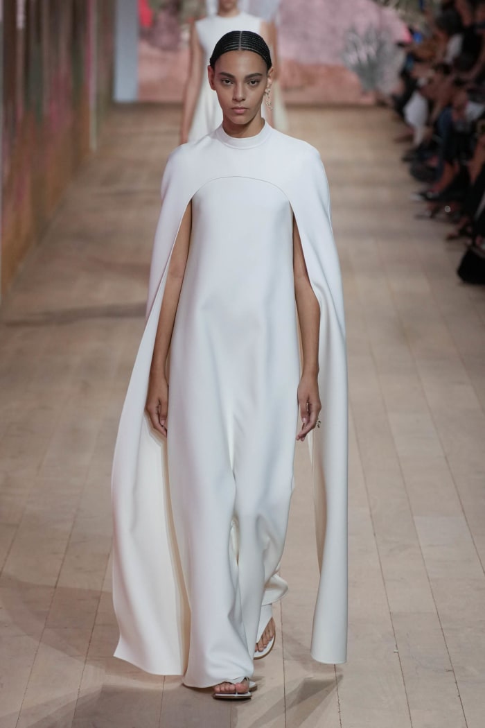 Dior Presents a Neutral-Toned, Greek Goddess-Inspired Couture ...