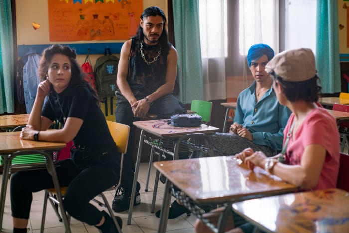 Meet los Espookys: Úrsula (Cassandra Ciangherotti), Renaldo (Bernardo Velasco), Andrés (Julio Torres) and Tati (Ana Fabrega).