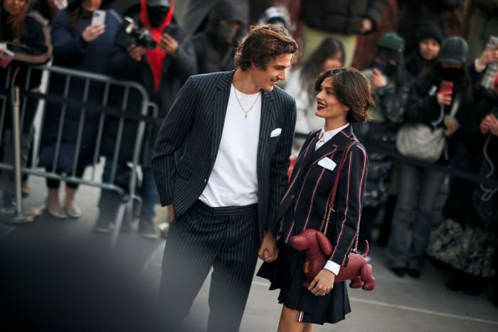 Showgoers Stuck To Shades Of Grey For The Final Day Of New York Fashion   New York Fashion Week Fall 2024 Street Style 33 