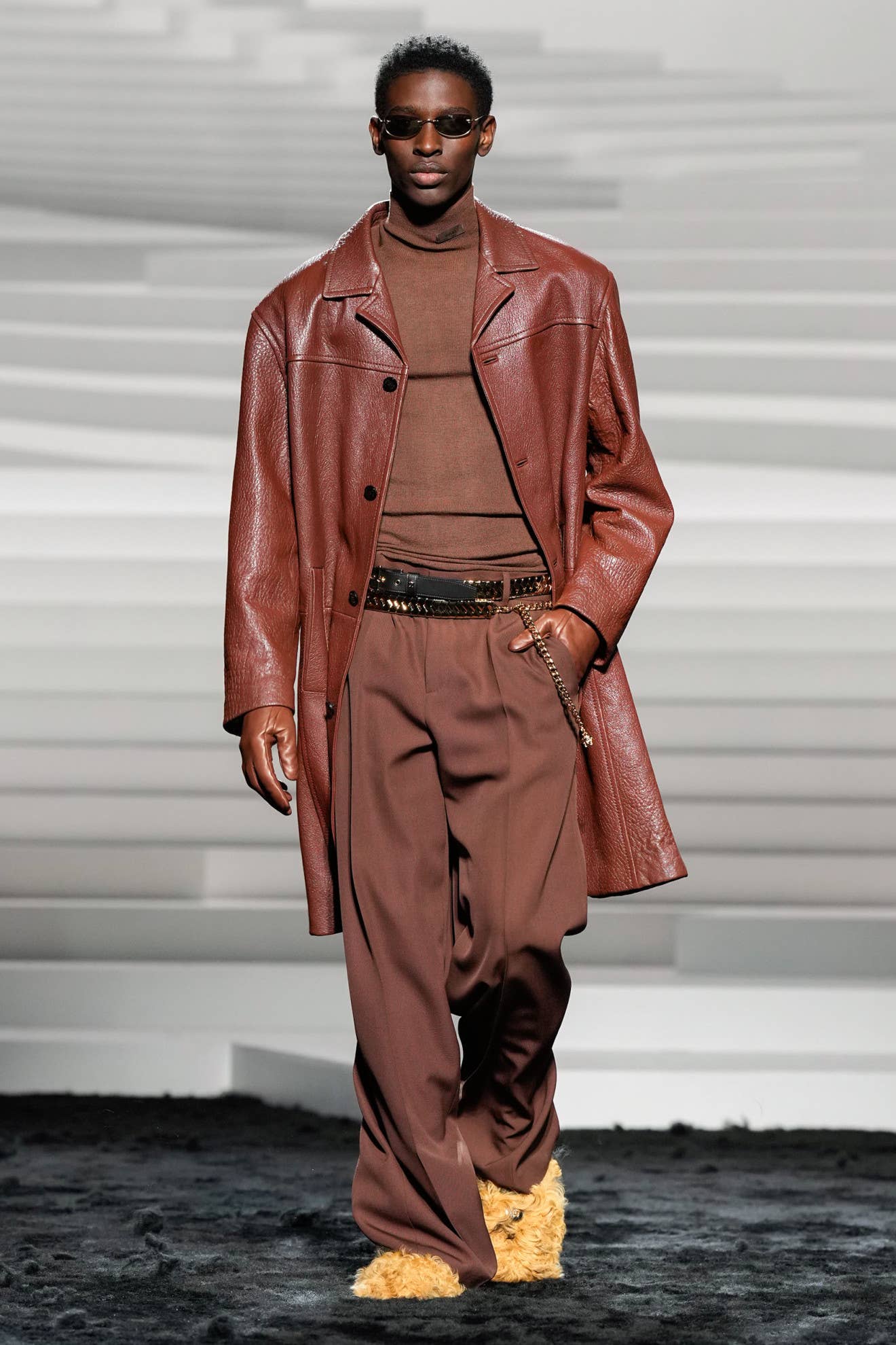 Versace Gives Its Power Suiting a Punk Twist for Fall 2024 - Fashionista