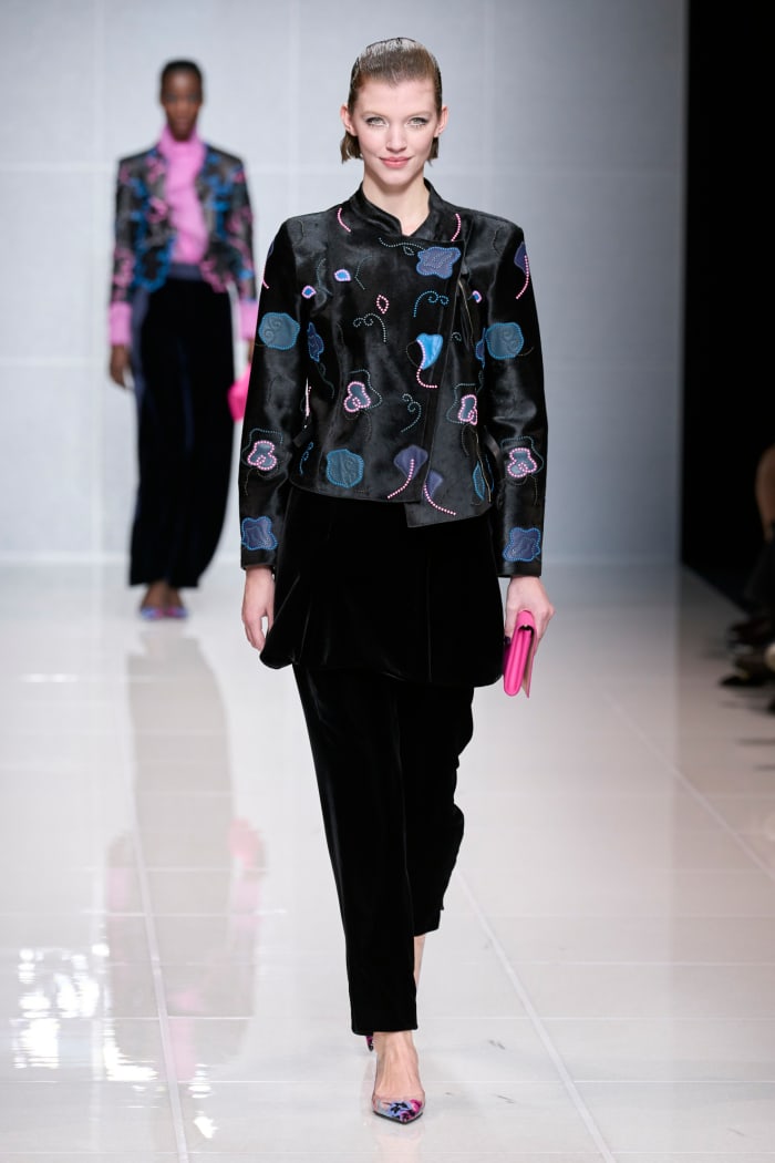 Giorgio Armani Fall 2024 Sees the Beauty in Winter Florals - Fashionista