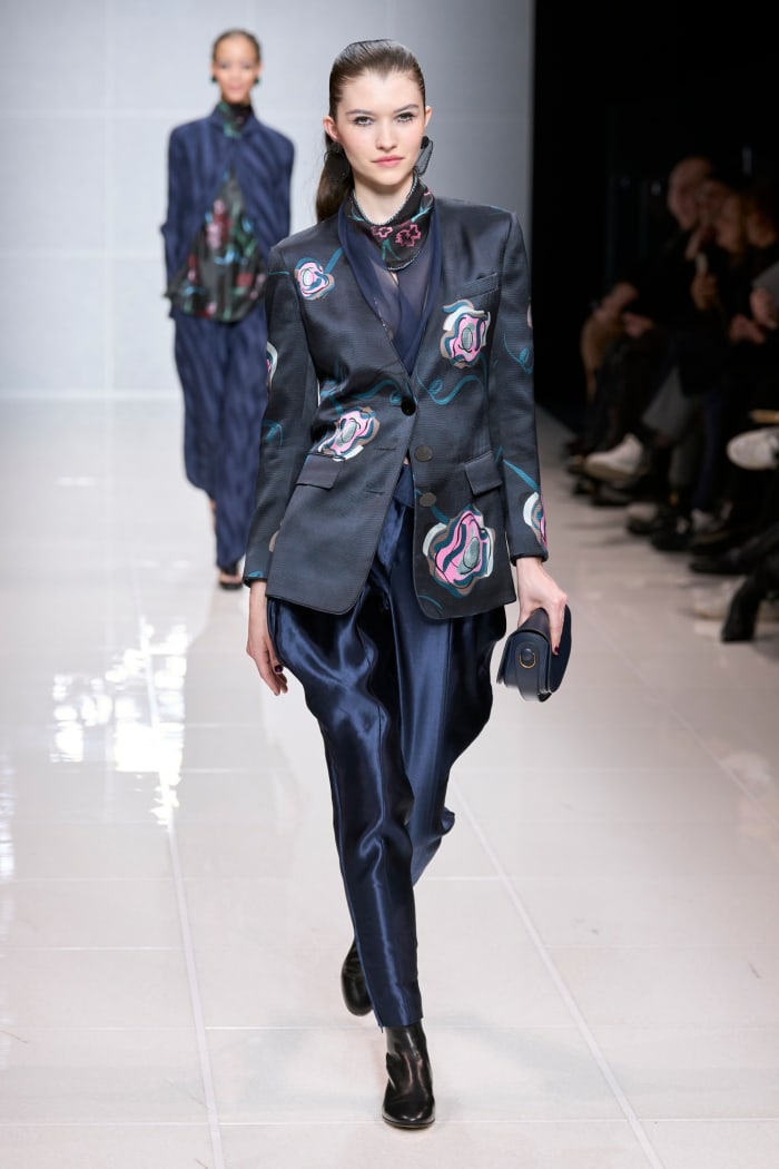 Giorgio Armani Fall 2024 Sees the Beauty in Winter Florals - Fashionista