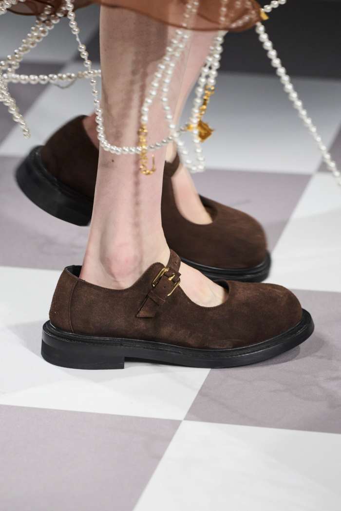 Moschino-καλύτερα παπούτσια-φθινόπωρο-2024