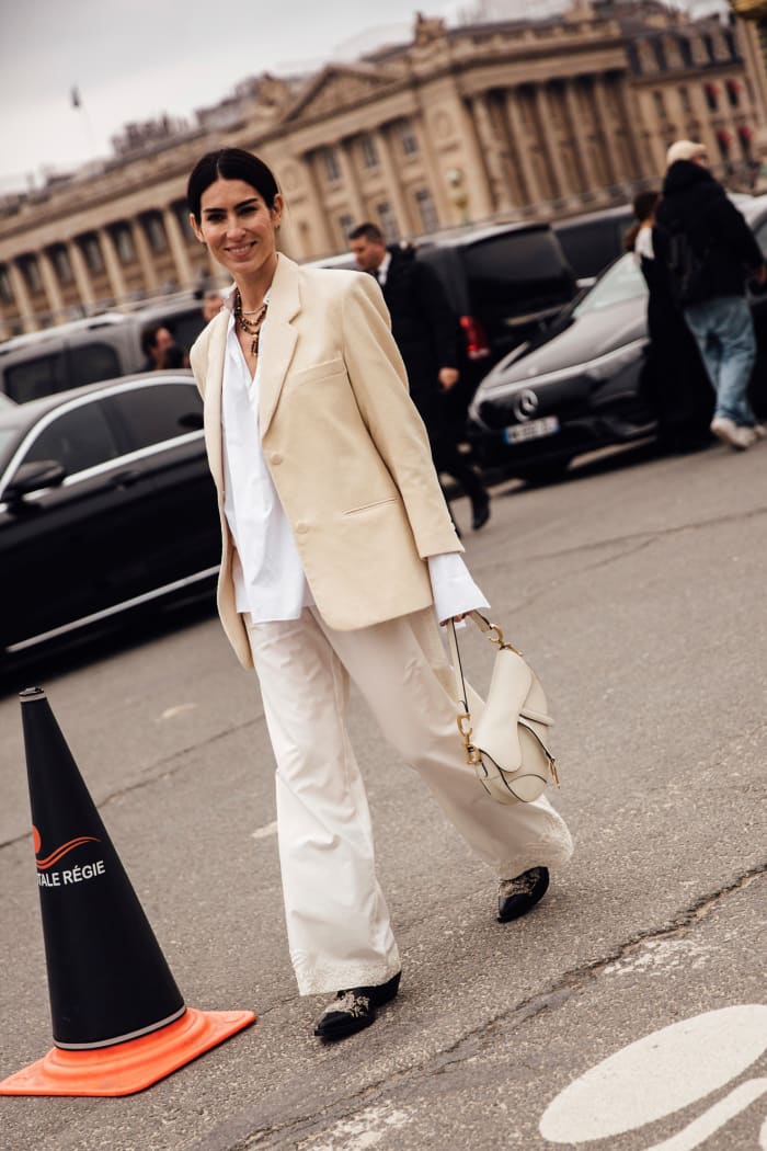 Trench Coats Were Everywhere on Day 1 of Paris Fashion Week Street ...