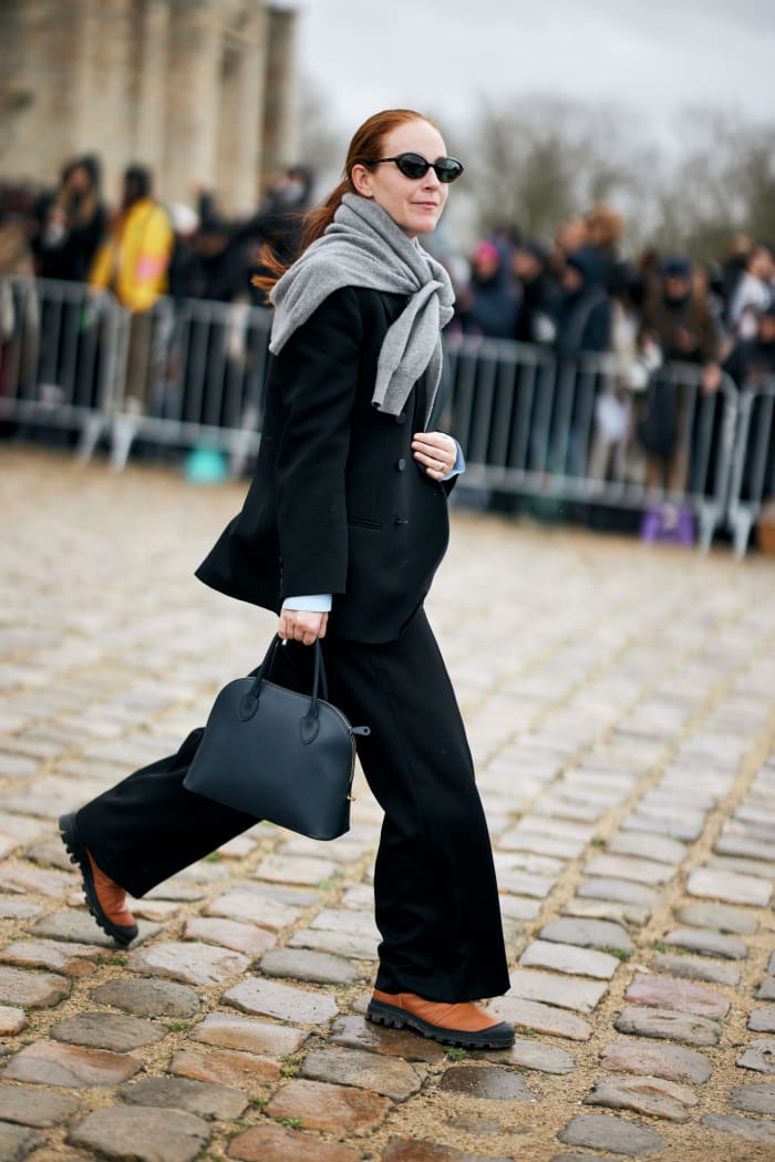 Everyone Got the 'Wear Loewe' Memo on Day 4 of Paris Fashion Week ...