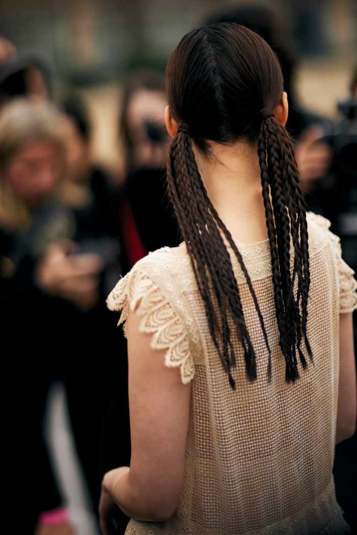 paris-fashion-week-fall-2024-beauty-street-style-4