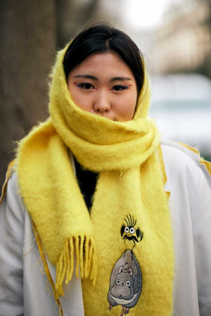 paris-fashion-week-fall-2024-beauty-street-style-16