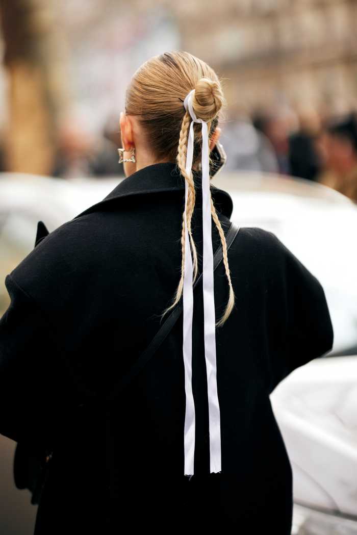 paris-fashion-week-fall-2024-beauty-street-style-18