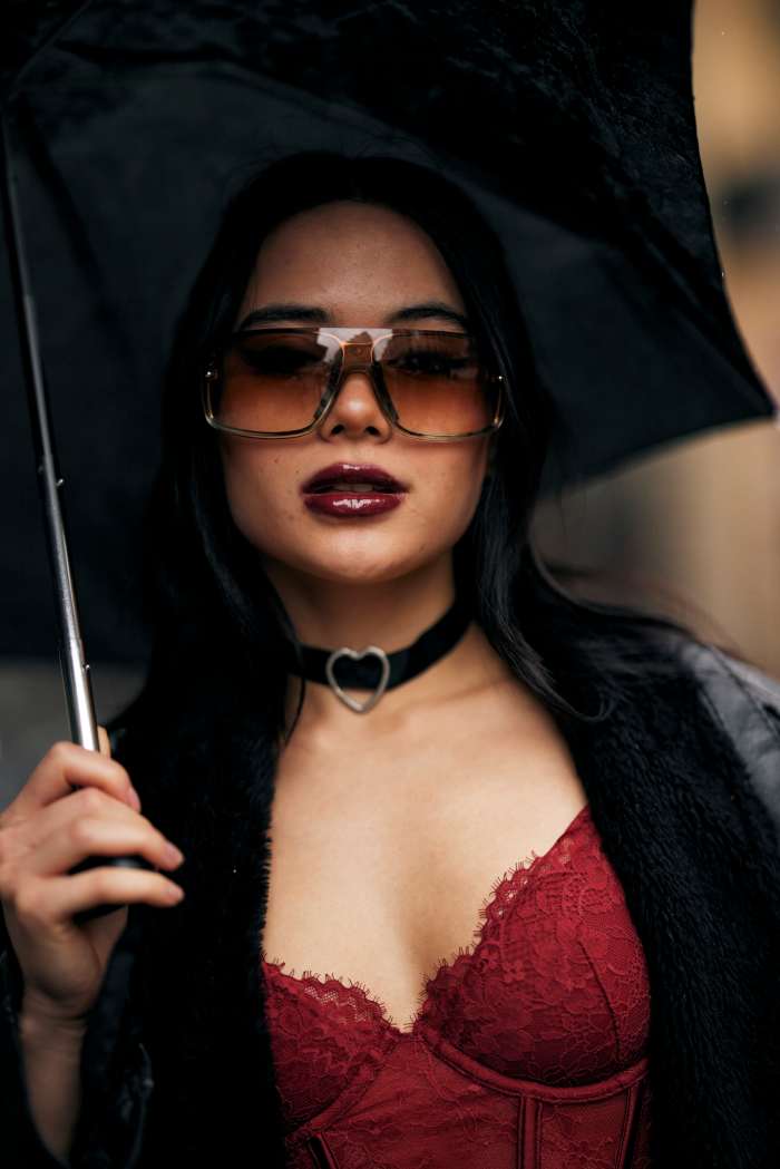 paris-fashion-week-fall-2024-beauty-street-style-33