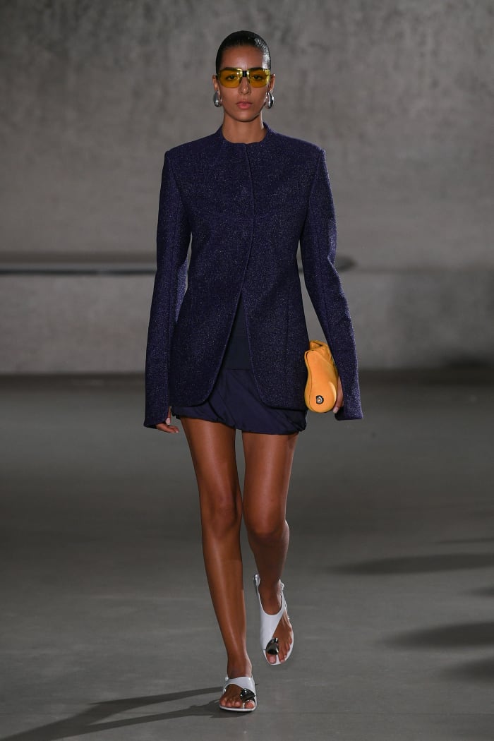 Tory Burch Goes Mini For Spring 2024 Fashionista   Tory Burch Spring 2024 Collection 1 