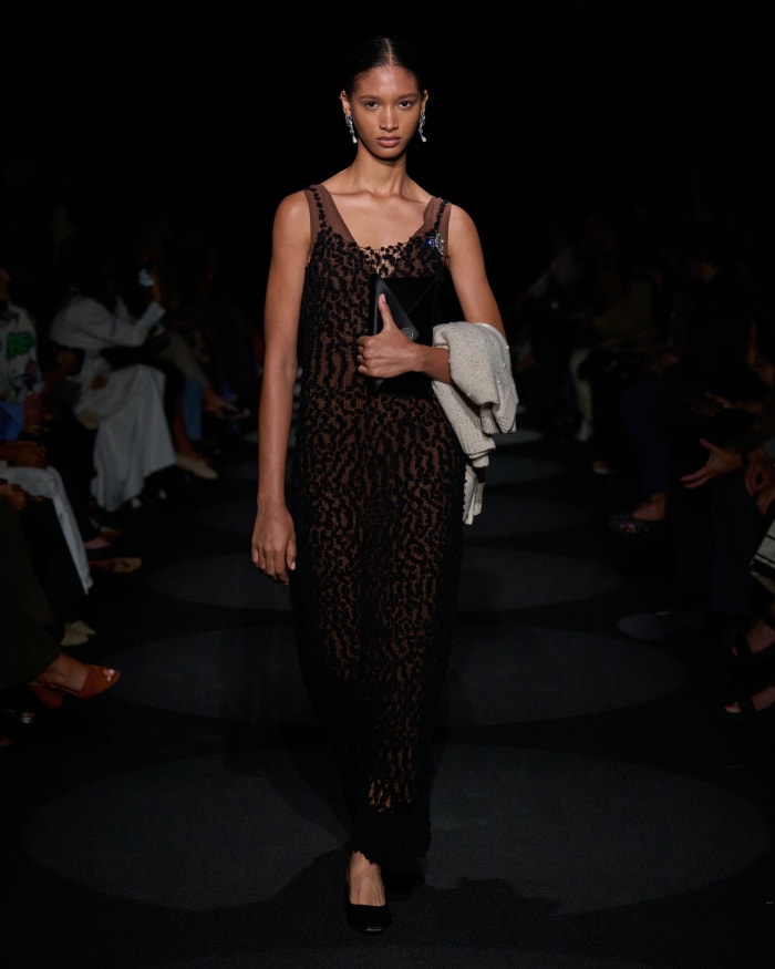 Altuzarra Goes For Haunting Enigmatic Allure For Spring 2024   Altuzarra Spring 2024 Collection 42 