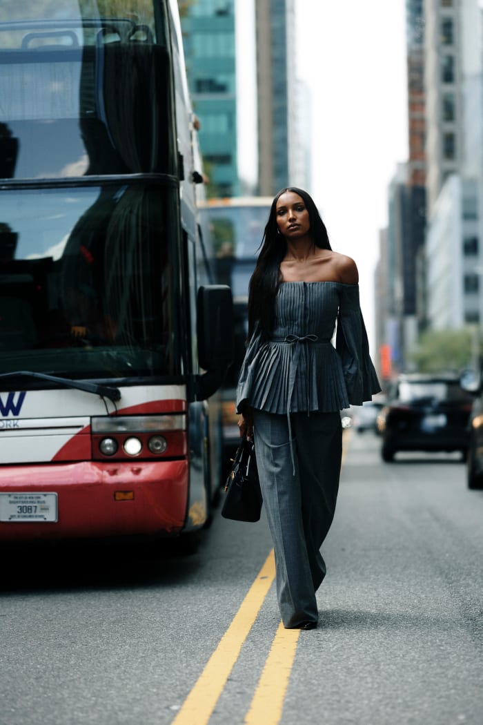 Showgoers Wore Plenty of Post-Labor-Day White On Day 4 of New York ...