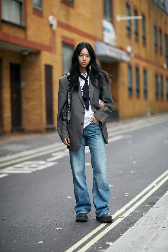 Showgoers Paired Socks With Every Kind Of Shoe At London Fashion Week   London Fashion Week Street Style Spring 2024 55 