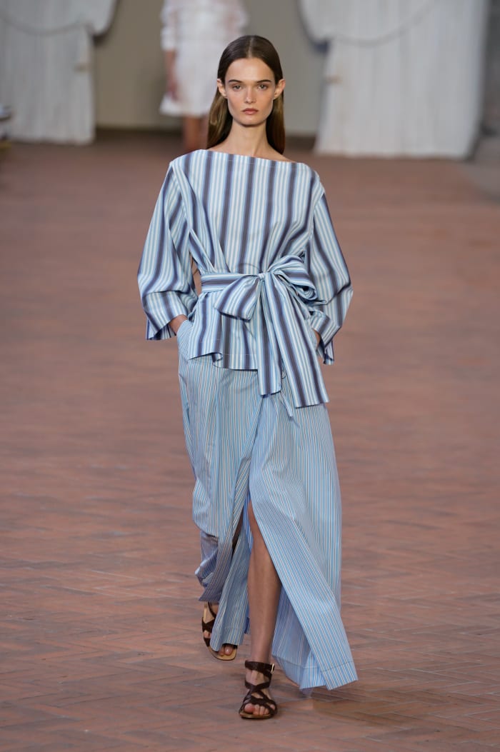 Alberta Ferretti Strips It Back to Basics for Spring 2024 - Fashionista