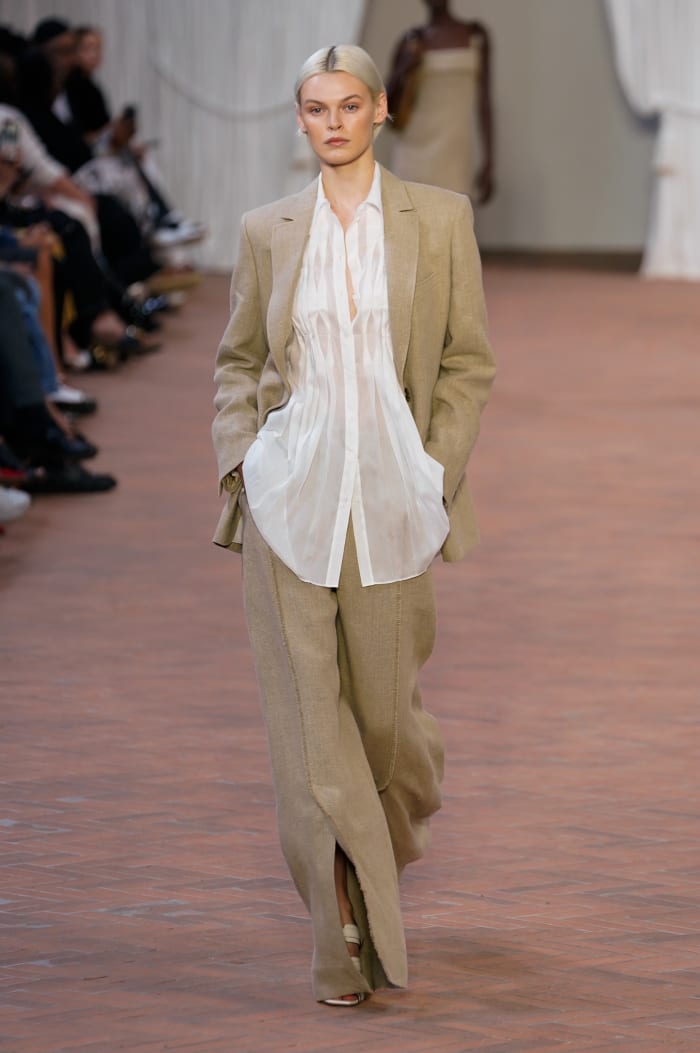 Alberta Ferretti Strips It Back To Basics For Spring 2024 Fashionista   Alberta Ferretti Spring 2024 20 