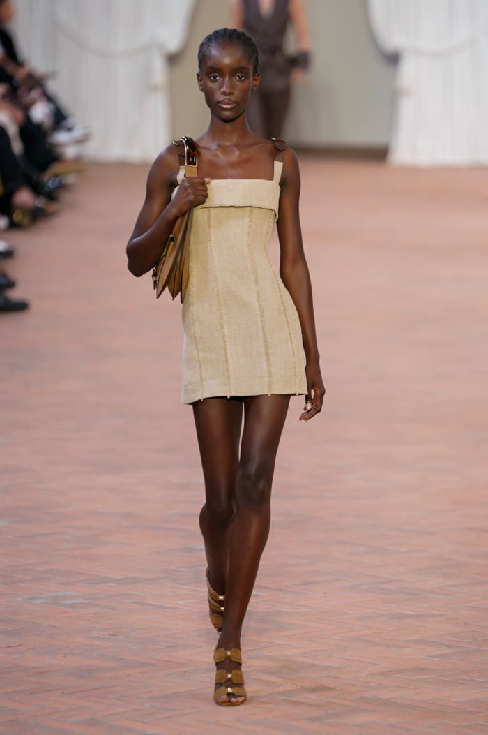 Alberta Ferretti Strips It Back To Basics For Spring 2024 Fashionista   Alberta Ferretti Spring 2024 21 