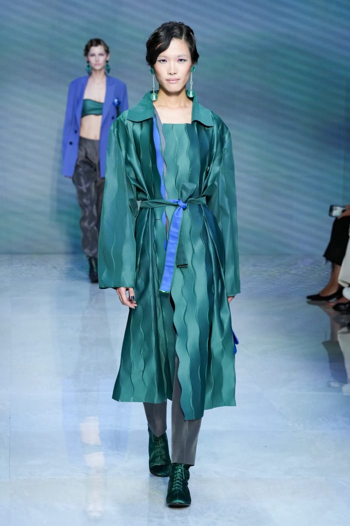 Giorgio Armani Takes Us Under The Sea For Spring 2024 - Fashionista