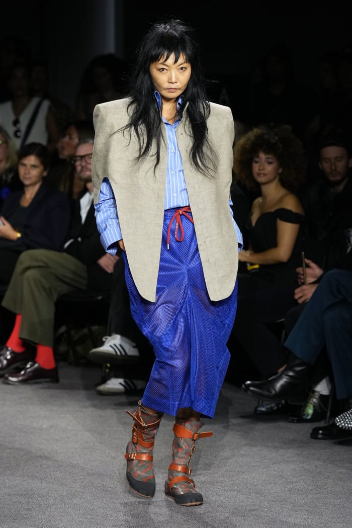 Vivienne Westwood's Spring 2024 Collection Was a Testament to the Art ...