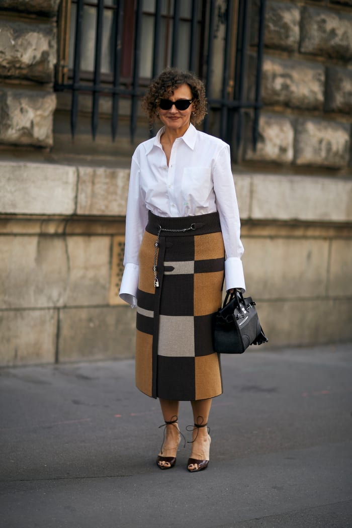 Showgoers Embraced the Colors of Fall for Day 5 of Paris Fashion Week ...