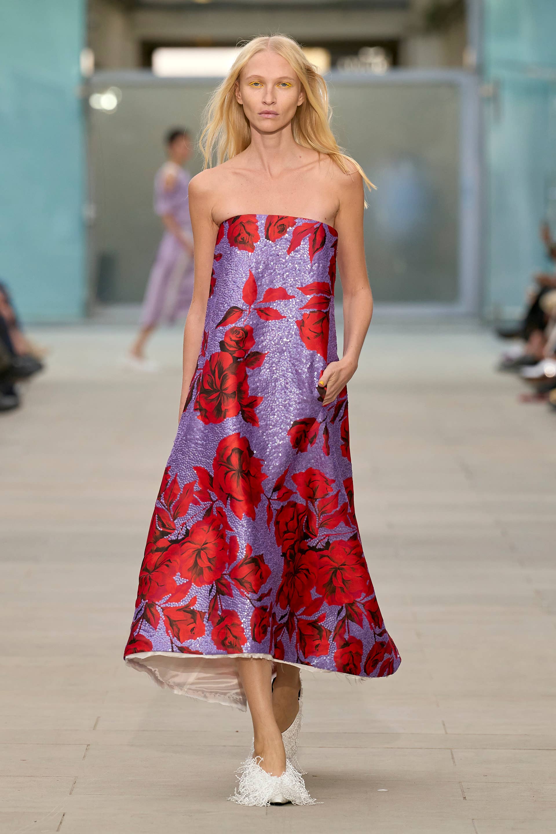 AZ Factory Layered Sheer Dresses Over Floral Prints in Spring 2024 ...