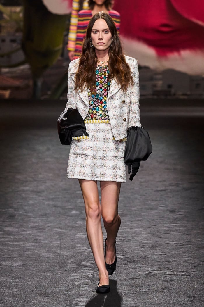 Chanel Spring 2024 Celebrates the Freedom of Dressing How You Want ...
