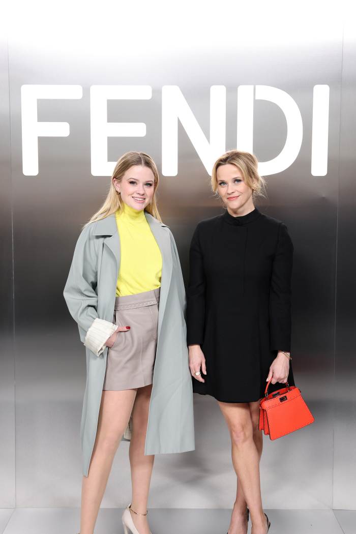 celebrity-mother-daughter-front-row-haute-couture-fashion-week-spring-2024 (3)