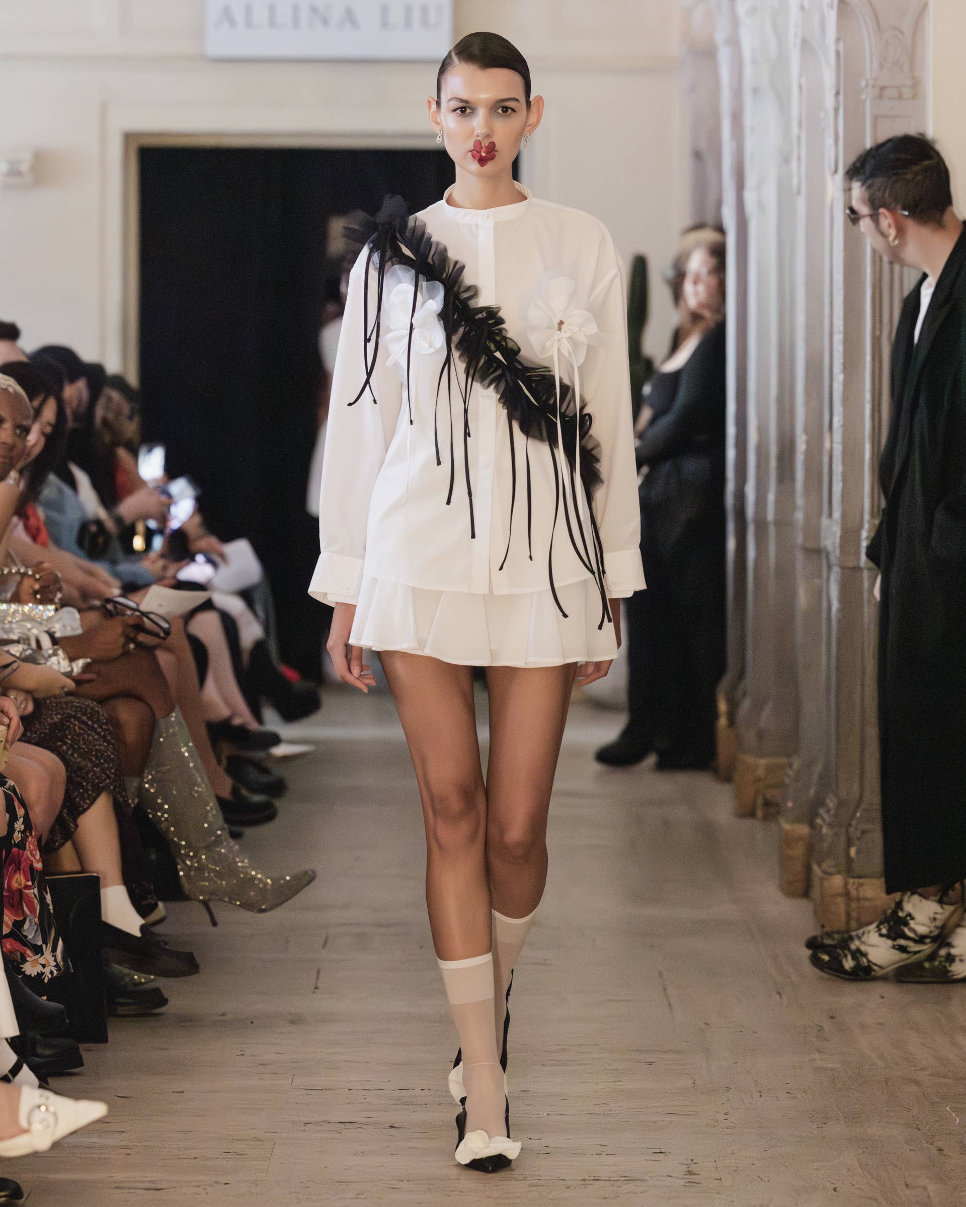 Allina Robs Machine Allina Liu Spring 2026 Blooms With Nods to Georgia O'Keeffe and Erotic ...
