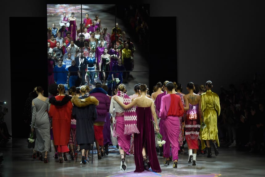 Gigi Hadid and Bella Hadid leave the Prabal Gurung Fall 2018 runway. Photo: Frazer Harrison/Getty Images