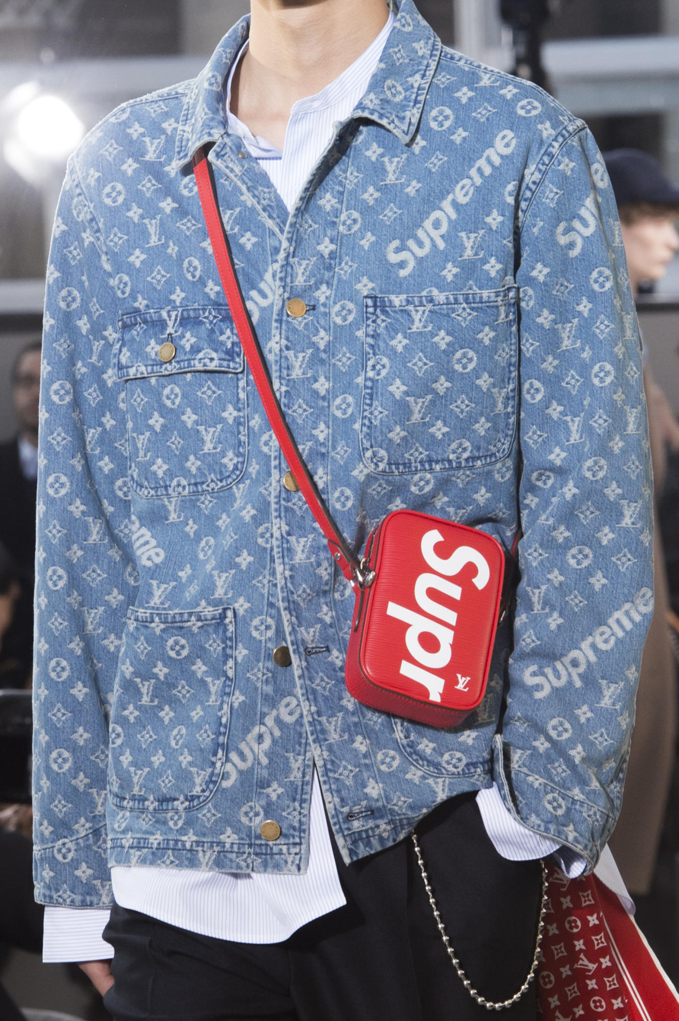 supreme louis vuitton cartera