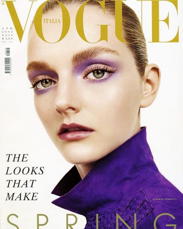 Lydia Hearst in violet makeup by Pat McGrath on the April 2004 issue of "Vogue" Italia, photographed by Steven Meisel. Photo: Steven Meisel/Vogue Italia/@patmcgrathreal/Instagram