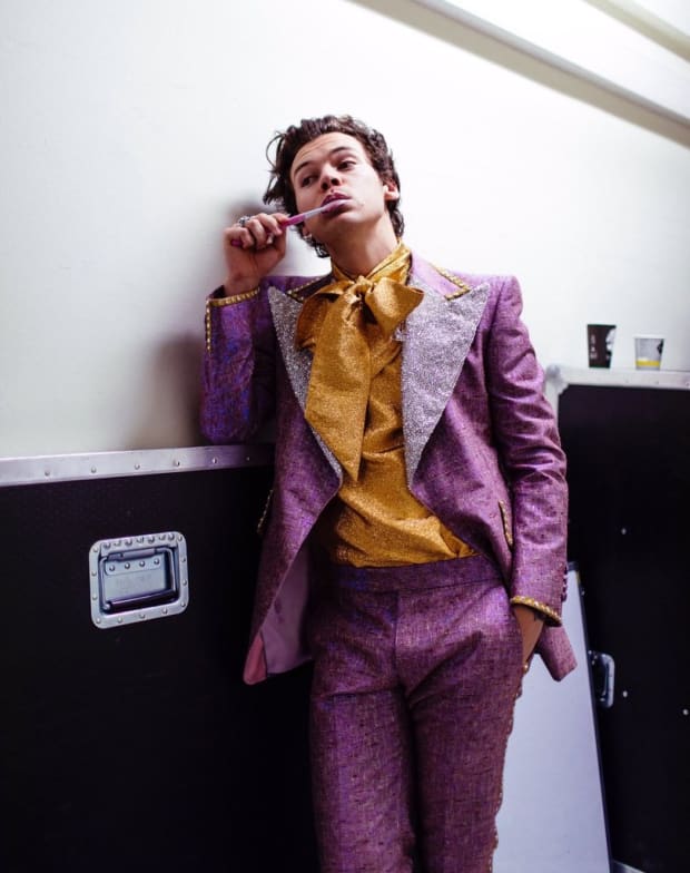Harry Styles Purple Gucci Glitter Tour Suit - Fashionista