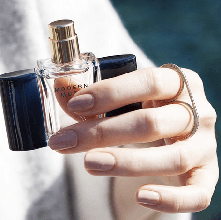 Photo: Instagram/@esteelauder