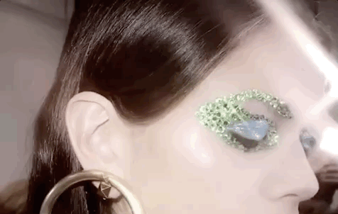 A beauty look from Valentino's Spring 2019 runway. Photo: @patmcgrathreal/Instagram