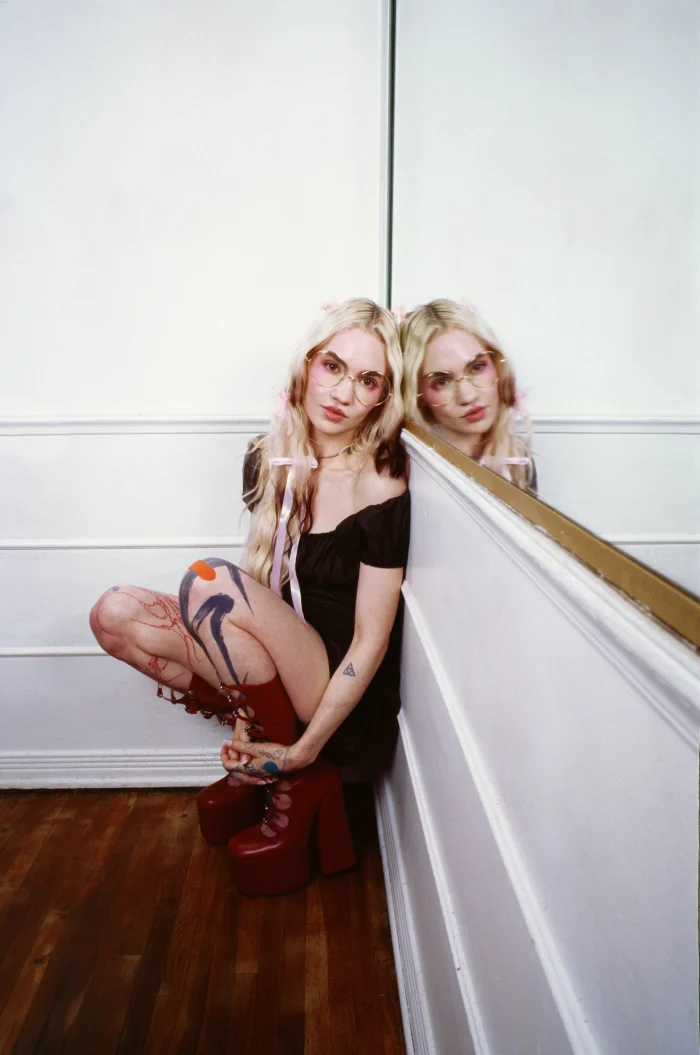 grimes-heaven-marc-jacobs-campaign-4.web