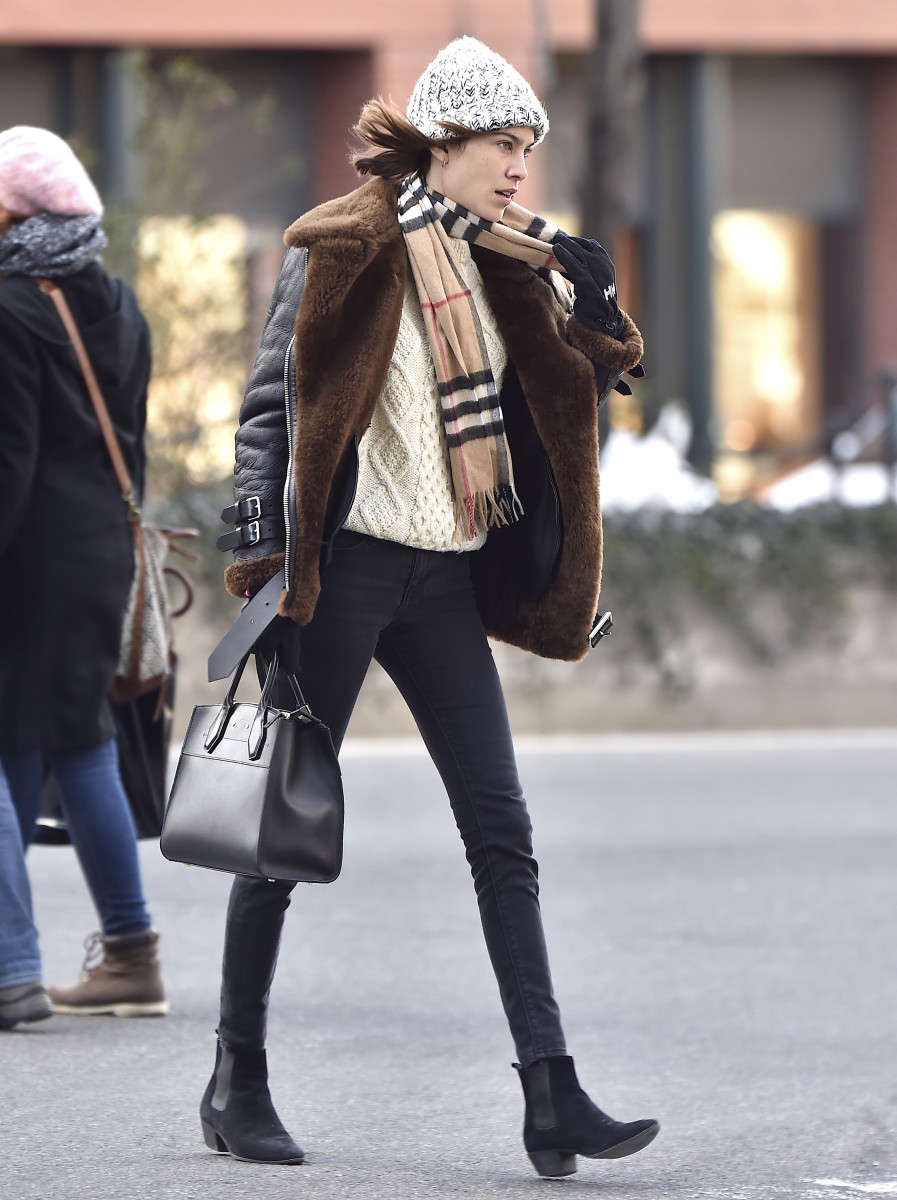 Alexa Chung braving the cold in New York City. Photo: Courtesy of Burberry