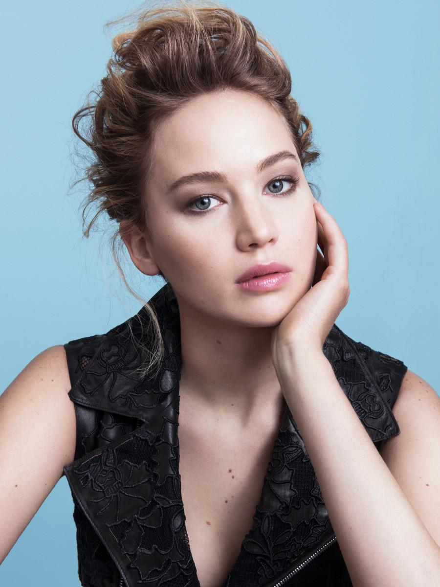 jennifer lawrence with makeup