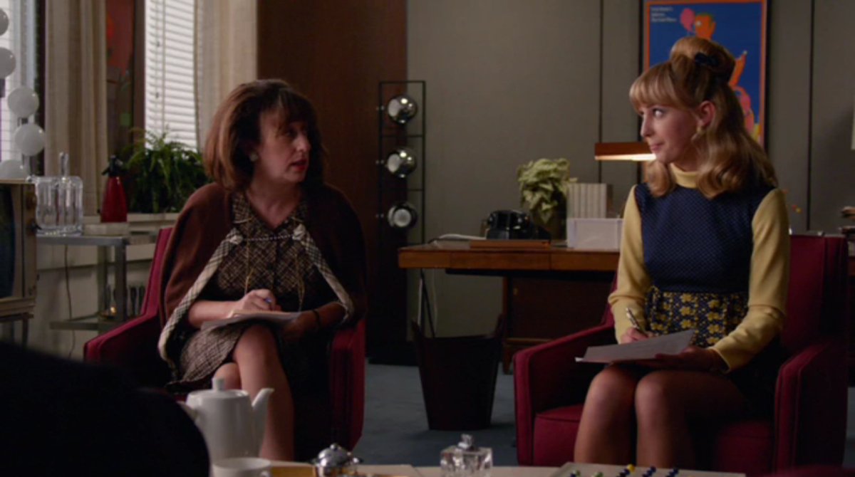 Two smart ladies, one not so smart boss. Screengrab: AMC