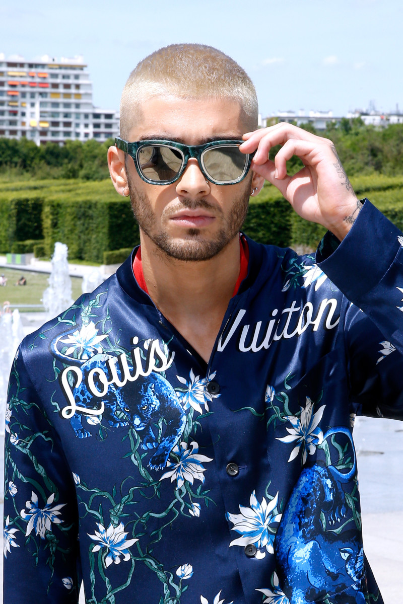 Zayn Malik Daily on X: Zayn at the Louis Vuitton fashion show in Paris  (June 25th, 2015) 🇫🇷  / X