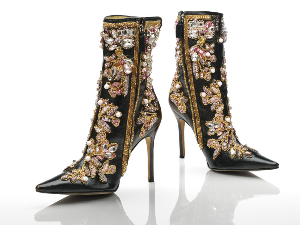 Dolce & Gabbana. Leather ankle boots with gold, white, and pink embroidery, 2000. Photo © Victoria and Albert Museum, London